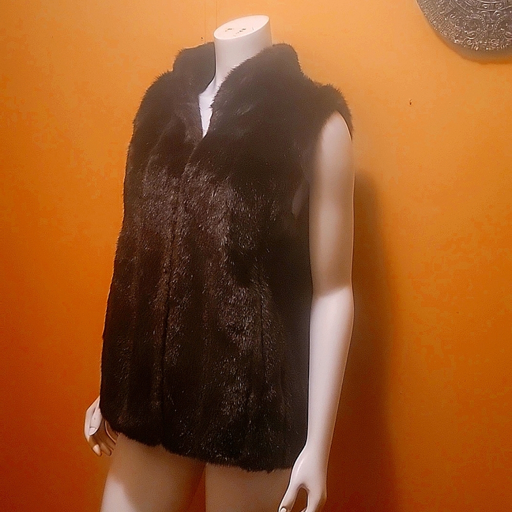 Donna slayers faux fur hook vest